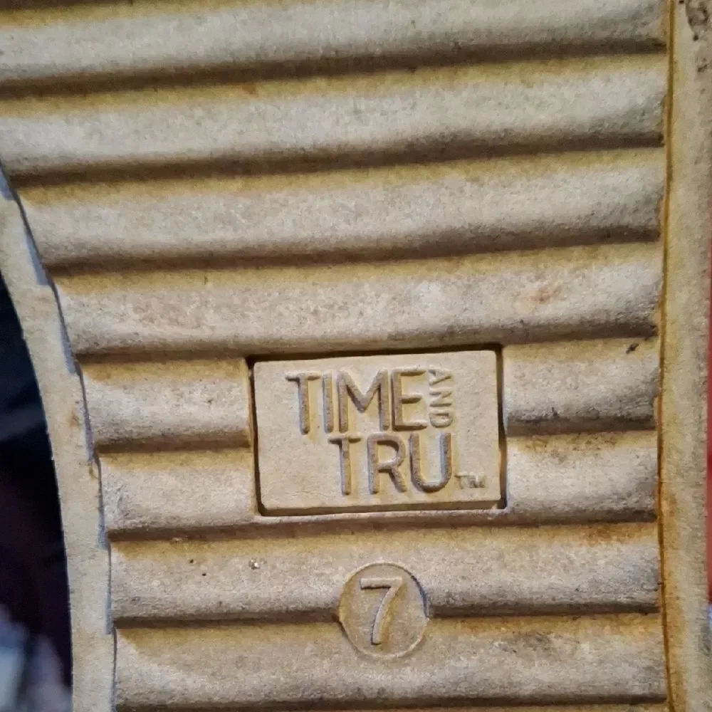 Time and Tru Women's Brown High-Top Sneakers